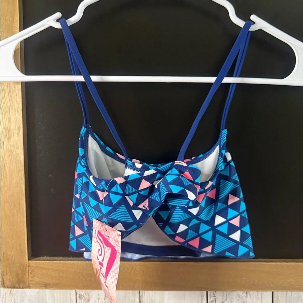 Girls NWT Size 14 Kanu Surf Bikini Top Style 5564 Print